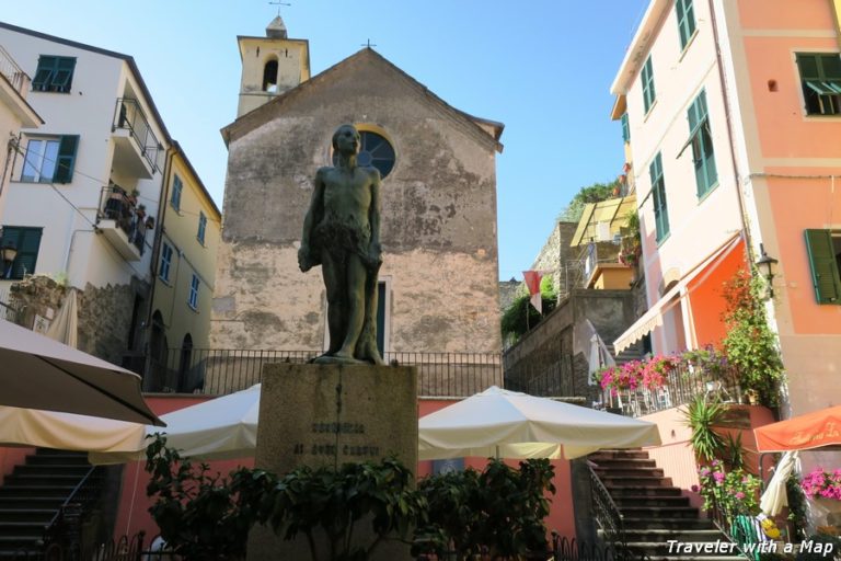 main square Corniglia