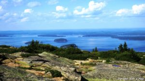 Beautiful-drive-across-New-England-Acadia