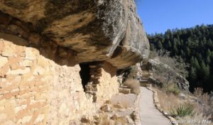 Read more about the article Why you should see Walnut Canyon in Arizona