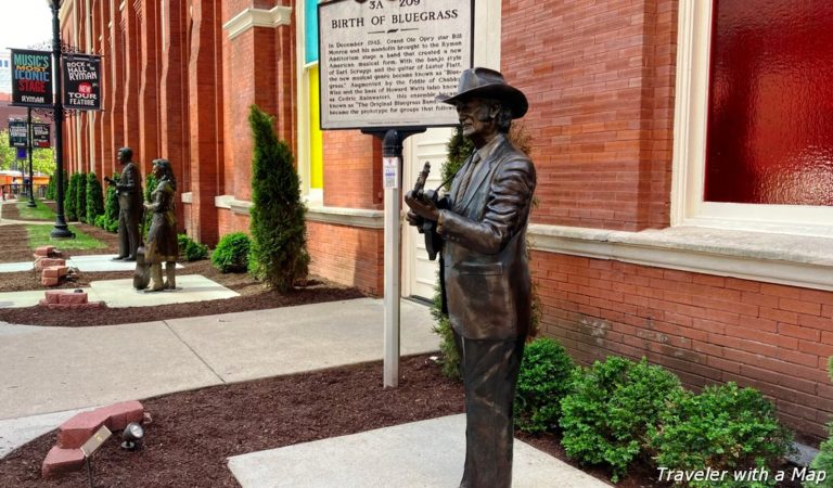 Statues at the Ryman Auditorium